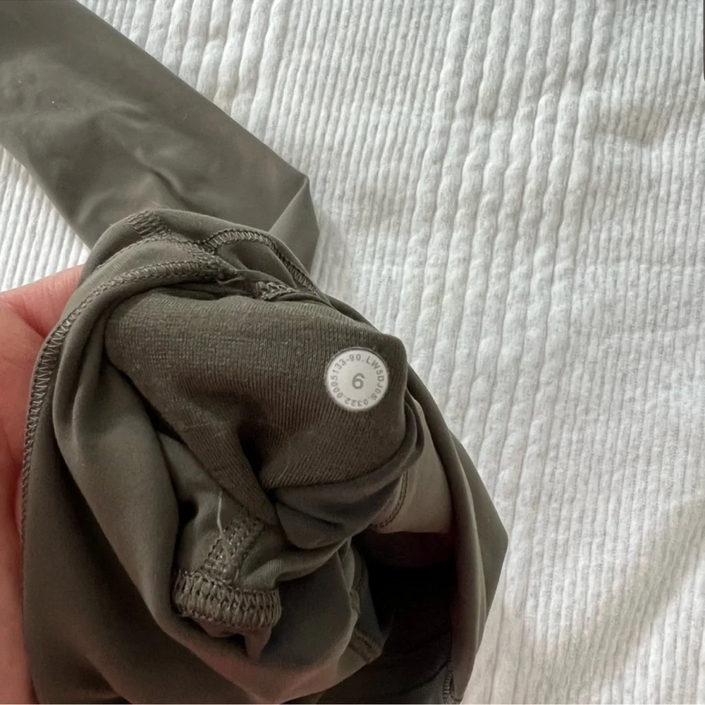 Lululemon Wunder Train High Rise 28” Leggings in Olive - Picture 5 of 7